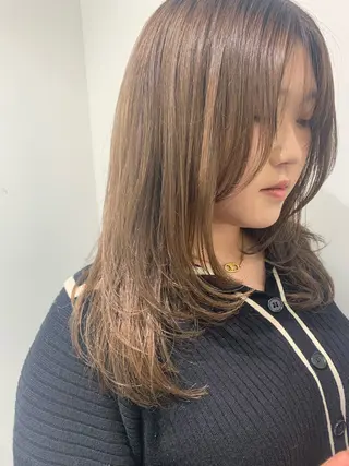 セミロング Rina🪄 韓国風レイヤーcutのヘアスタイル