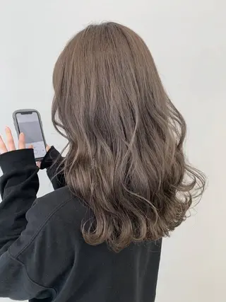 ロング 御前 朋也のヘアスタイル