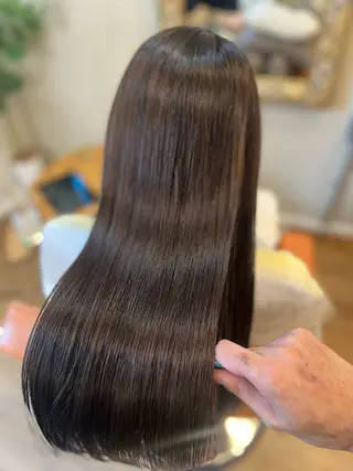 ロング ⚪️髪質改善 縮毛 店長 コウ⚪️のヘアスタイル