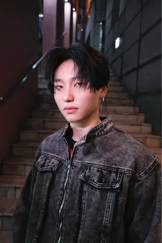 ショート パーマ メンズ 湖城 恵吾のヘアスタイル