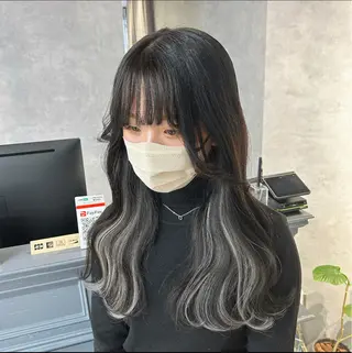 セミロング ブリーチ&エクステ 🥀ケアカラー特化のヘアスタイル