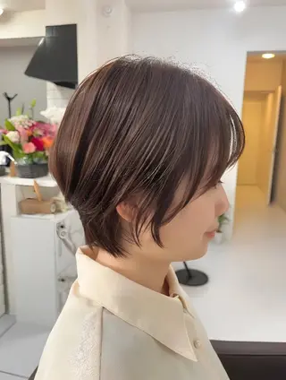 ショート カラー ma cherie naoのヘアスタイル