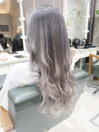 ロング カラー ヘアアレンジ Days 透明感カラーのヘアスタイル