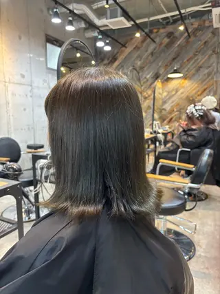 ショート カラー 吉田 光希のヘアスタイル