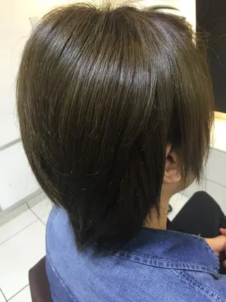 ショート カラー レイヤーカット・ 縮毛矯正 星野のヘアスタイル
