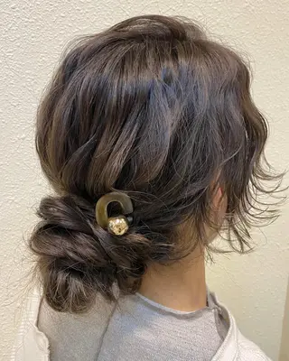 ミディアム カラー 中川 茜里のヘアスタイル