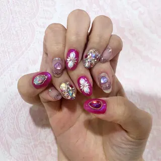 ネイル 【OKIKA】 らん🦖🌈🧡のマツエク・マツパデザイン