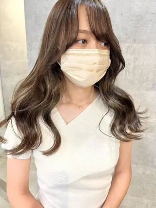 セミロング KYOKO 【Bear】のヘアスタイル