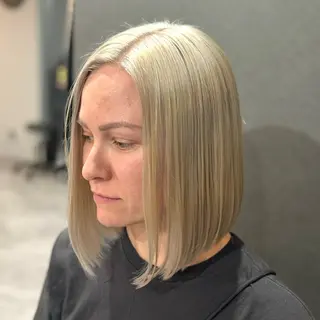 ミディアム カラー 吉田 聡一のヘアスタイル