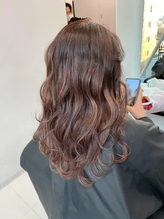 セミロング カラー Unami MIHA☘️*゜のヘアスタイル