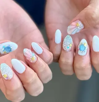 ネイル 新山 聖のネイルデザイン