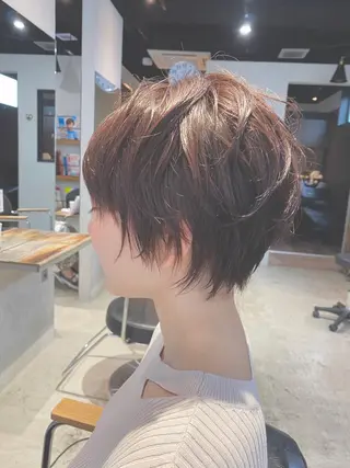 ショート カラー パーマ レイヤーカット/前髪 顔まわり/大田哲也のヘアスタイル