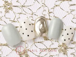 ネイル T RIRIKAのネイルデザイン