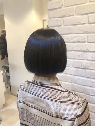 ショート カラー ⚪️髪質改善 縮毛 店長 コウ⚪️のヘアスタイル