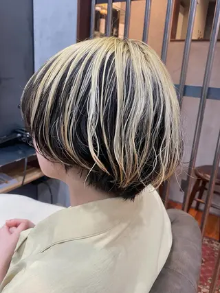 ショート カラー ヘアアレンジ 烏山 達也のヘアスタイル