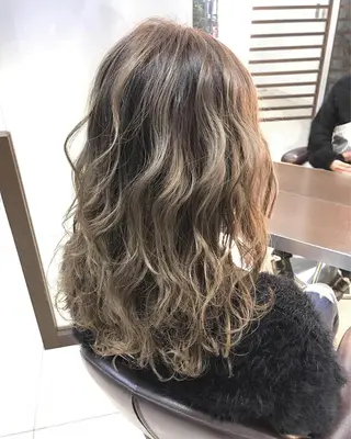 セミロング カラー 🟦メンズパーマ🟦 横浜駅｜小上馬淳司のヘアスタイル