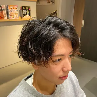 ショート パーマ メンズ 梅田茶屋町メンズ 専門美容師 山元一平のヘアスタイル