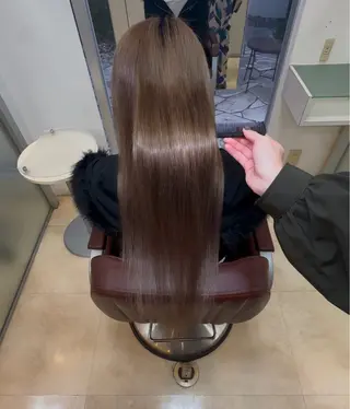 ロング 地毛風カラー/ 吉田菜々子のヘアスタイル