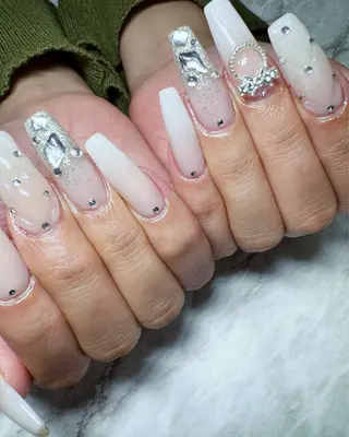 ネイル ✴︎:.｡. MAKI.｡.:✴︎のネイルデザイン