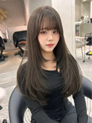 セミロング カラー ヘアアレンジ fumika🎀 ベージュのヘアスタイル
