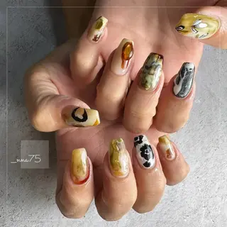 ネイル GRANDE OSU Anna 🧸💛のネイルデザイン