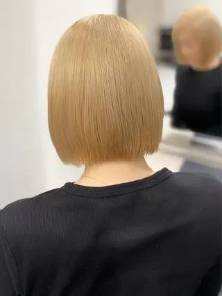 カラー YOLO/ HANAのヘアスタイル