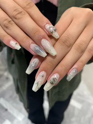 ネイル ユナ🌙 nailのネイルデザイン