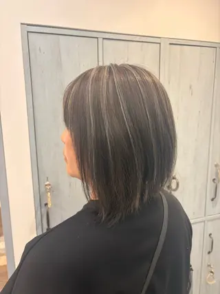 ミディアム ukyo/カラー/ ブリーチ/ハイライトのヘアスタイル