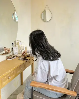 ロング カラー 🍋透け感カラー🍃 オリーブ🍐Kahoのヘアスタイル