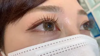 マツエク・マツパ 花房 美咲の眉毛・アイブロウイメージ