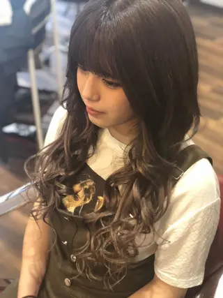 ロング Wakita Masakiのヘアスタイル