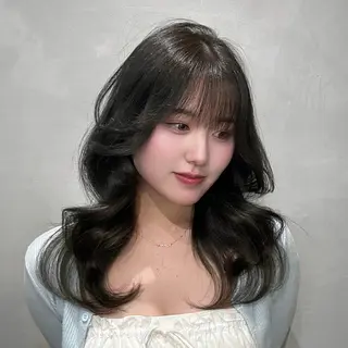 セミロング 韓国ヘア 🇰🇷 natsukiのヘアスタイル