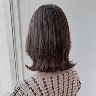 ミディアム カラー 𓏸レイヤー髪質改善 透けカラーカノン🫧のヘアスタイル