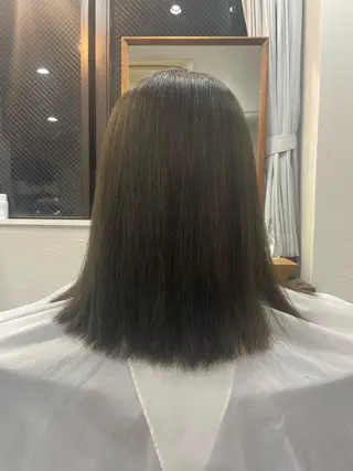 ミディアム カラー 檜木 奈央のヘアスタイル
