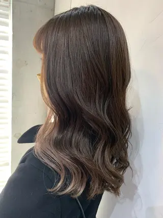 セミロング カラー ヘアアレンジ kei🤎ベージュ /透明感カラー/博多のヘアスタイル