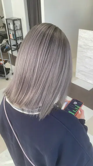 ミディアム カラー B.Chance カラーリスト　ペーのヘアスタイル