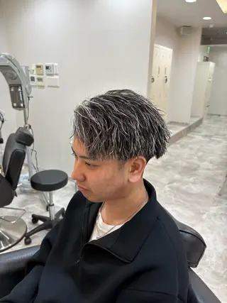 ショート カラー パーマ メンズ DAZZLE hair BLAST所属・メンズ美容師/ フェザー/池戸晴也のヘアスタイル