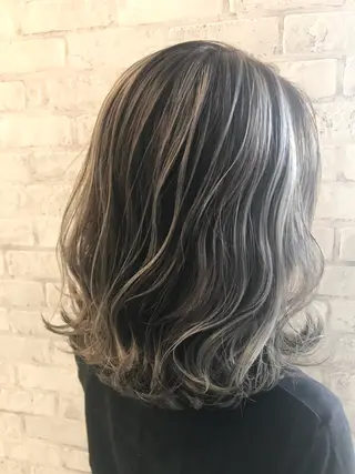 セミロング カラー 💎ハイライトカラー /髪質改善カラー💎のヘアスタイル