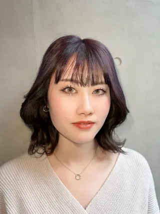 ミディアム レイヤー 艶々カラーのヘアスタイル