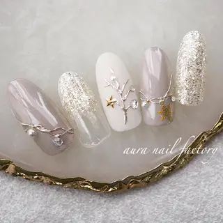 ミディアム カラー ネイル 赤羽 aura 深爪を断らない✨のネイルデザイン