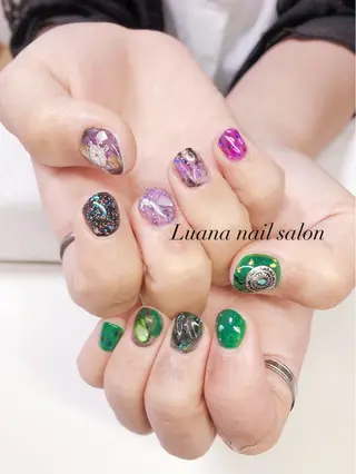 ネイル 小南 奈々美のネイルデザイン