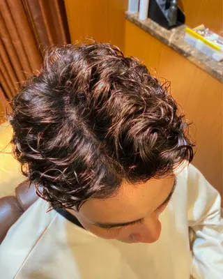 ミディアム 北川 竜也のヘアスタイル