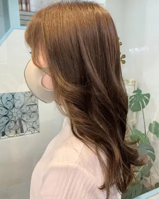 ロング やざき ちかのヘアスタイル
