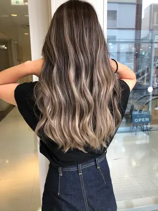 ロング カラー タナカ タクヤのヘアスタイル
