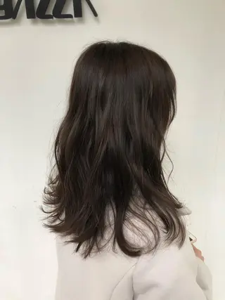 ミディアム カラー 東條 克義のヘアスタイル