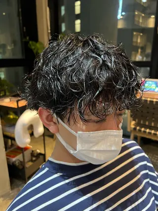 ショート パーマ メンズ 波巻きスパイラルパー マ/シャドウパーマ駿のヘアスタイル