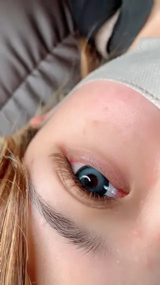 マツエク・マツパ 北川 広行のヘアスタイル