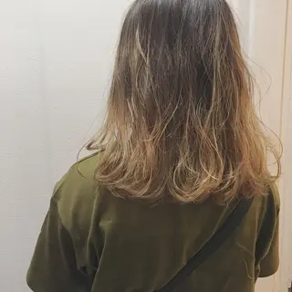 ミディアム yuki watanabeのヘアスタイル