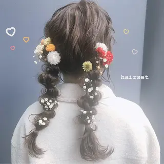 ロング ヘアアレンジ misaki🎀 まろみ透け感カラーのヘアスタイル