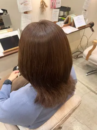 ミディアム カラー 上村 音寧のヘアスタイル